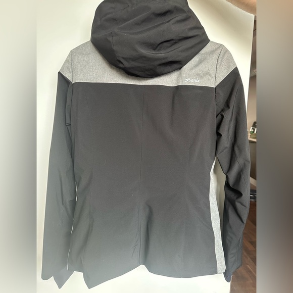 Women’s Phenix Ski Jacket - Worn 3 times - almost brand new New - Picture 3 of 7